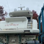 Azimut 68S