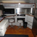 Sea ray 390 express cruiser