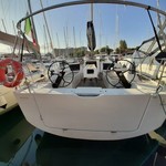 Dufour 390