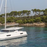 Fountaine Pajot Lucia 40