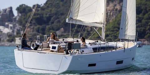 Dufour 390