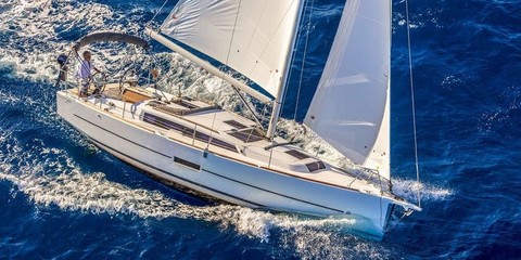 Dufour 360