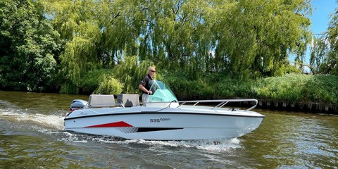Quicksilver Activ 535 Open