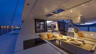 Helia 44 - 4 + 2 cab.