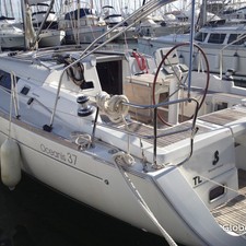 Beneteau Oceanis 37