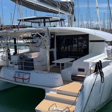 Lagoon 42