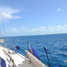 X Yacht 37