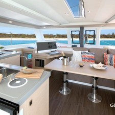 Fountaine Pajot Lucia 40