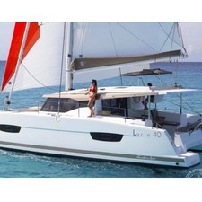 Fountaine Pajot Lucia 40