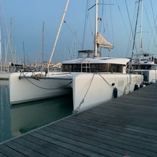 Lagoon 39