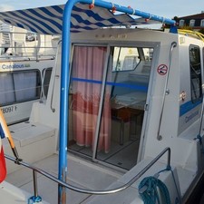 Triton 1050