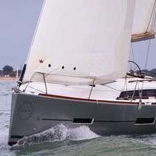 Dufour 382