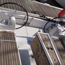 Dufour 350