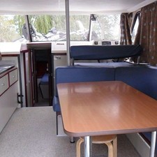 Nicols Sedan 1160