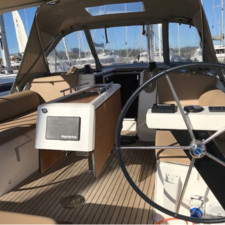 Dufour 390