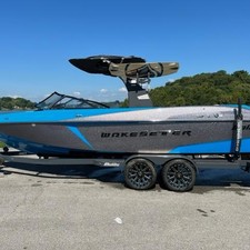 Malibu Wakesetter 25 LSV