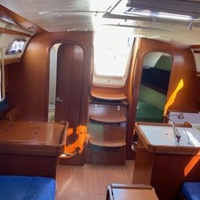 Dufour 325