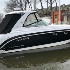 Chaparral 370 Signature Cruiser