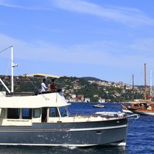 Rhea Marine Trawler 36