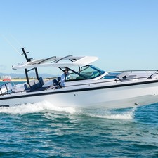 Axopar 37