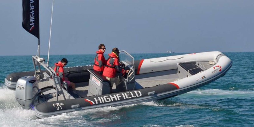 Highfield  760 patrol