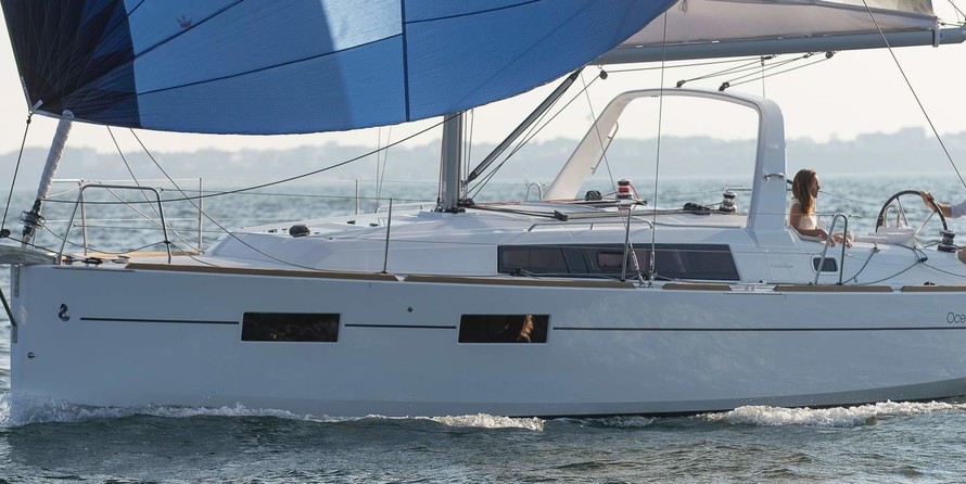 Beneteau Oceanis 35