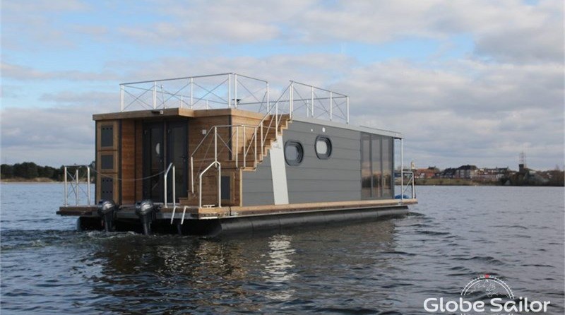 Scout boat 300