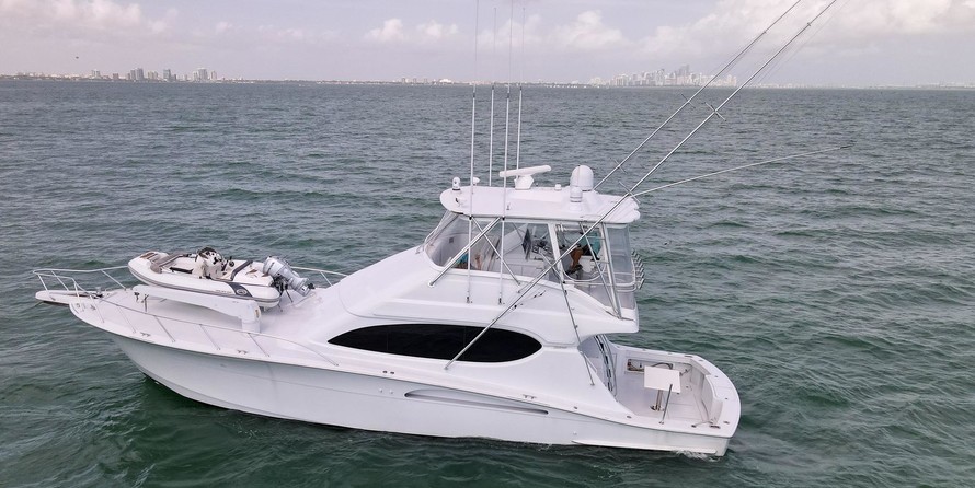 Hatteras 54 Convertible