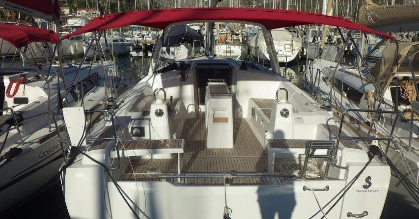 Beneteau Oceanis 38.1