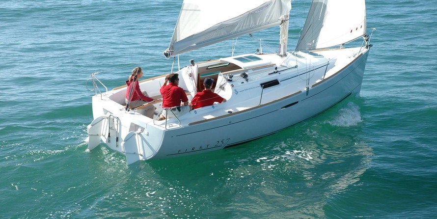 Beneteau First 25.7
