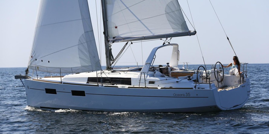 Beneteau Oceanis 35
