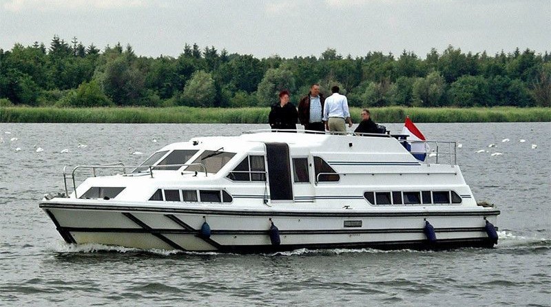Le Boat Crusader