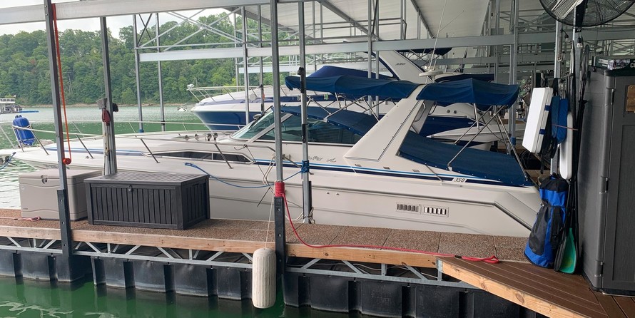 Sea Ray Express Cruiser