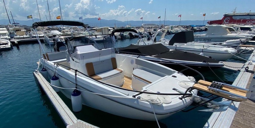 Beneteau Flyer 8.8 SPACEdeck