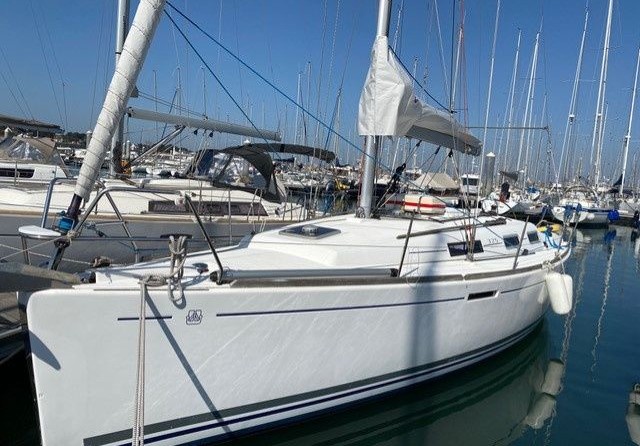 Dufour 325