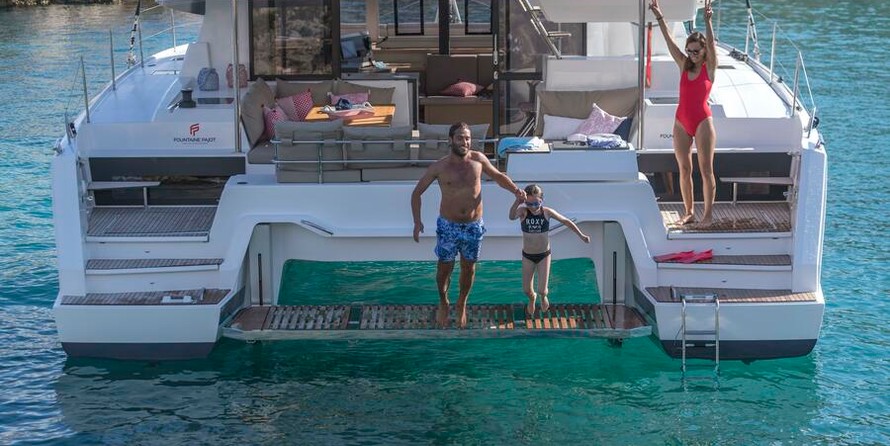 Fountaine Pajot Astrea 42